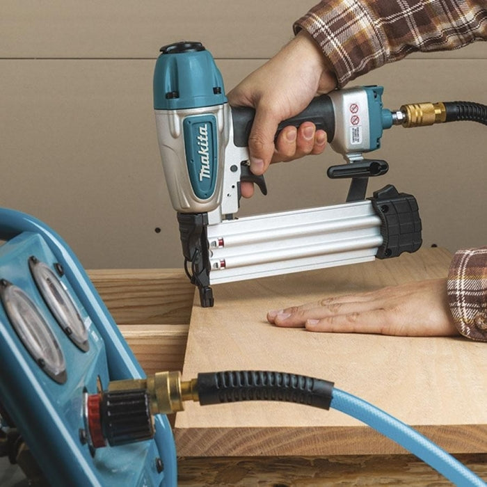 Clavadora Neumática 18 Ga 1,2mm AF506 MAKITA
