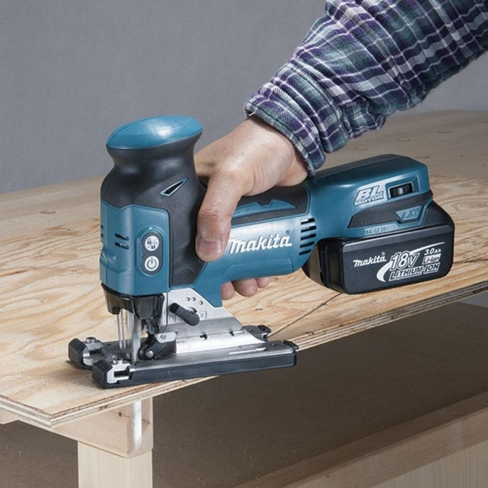 Caladora BL 18V LXT 26mm DJV181Z MAKITA