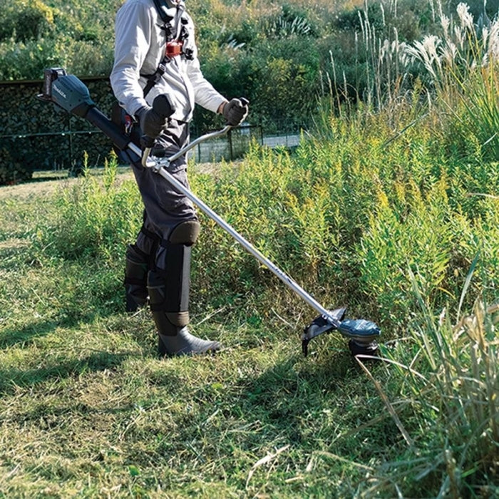 Desbrozadora 40Vmáx XGT Mango tipo "U" AFT ADT UR002GZ01 MAKITA