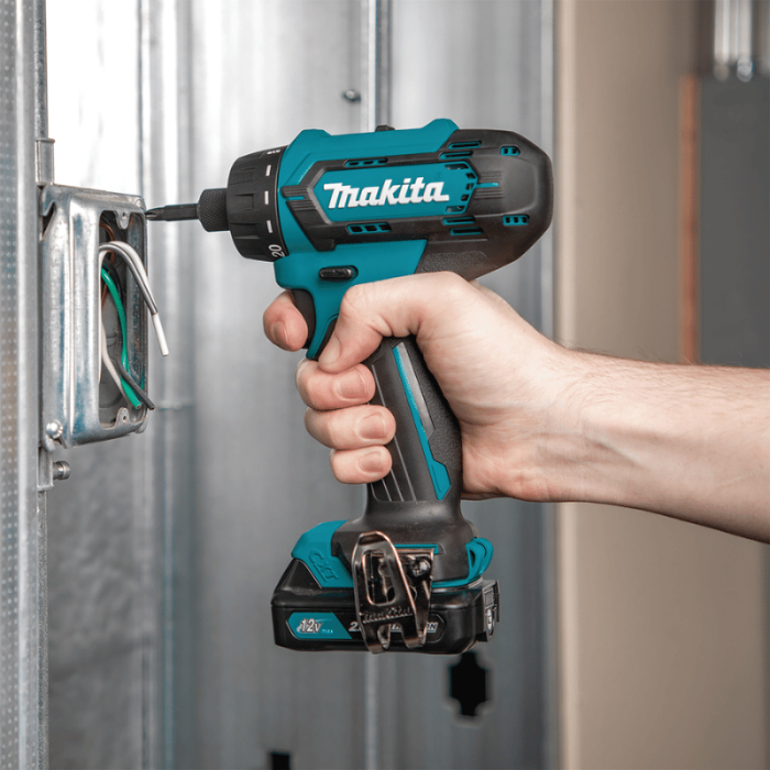Taladro Atornillador 12V CXT DF033DZ MAKITA