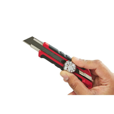 Cutter 18MM Con Rueda De Bloqueo 48221961 MILWAUKEE