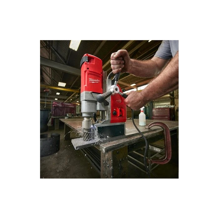 Taladro Magnético Con Electroimán MDE41 4933451015 MILWAUKEE
