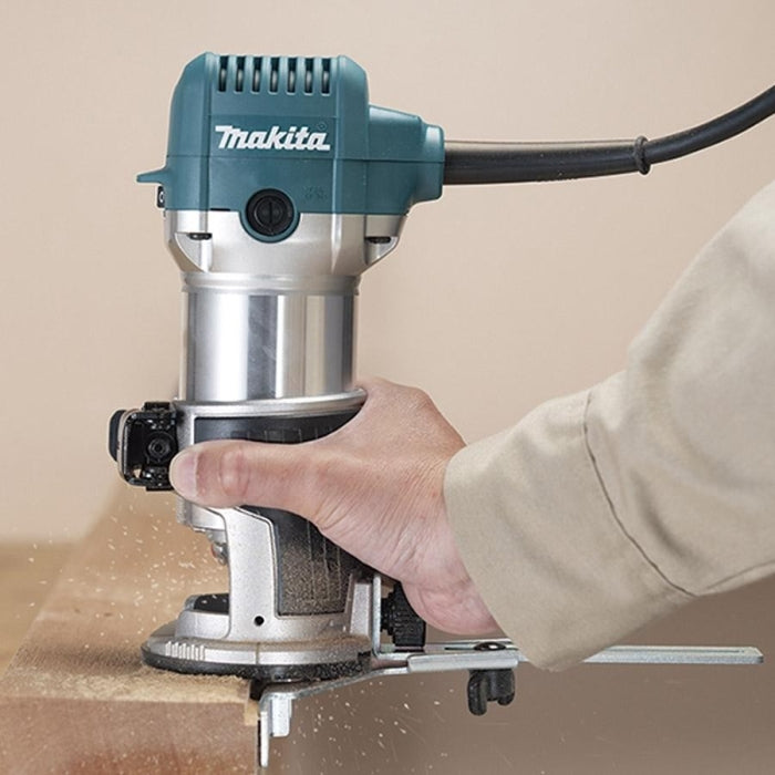Fresadora Multifunción 6/8mm 710W + Accesorios SAR RT0702C MAKITA