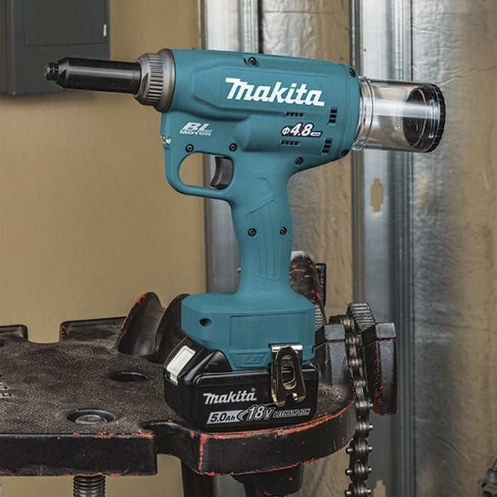 Remachadora 4,8mm BL 18V LXT DRV150Z MAKITA