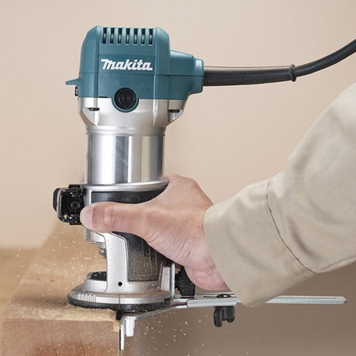 Fresadora Multifunción 6/8mm 710W SAR RT0702CX2J MAKITA