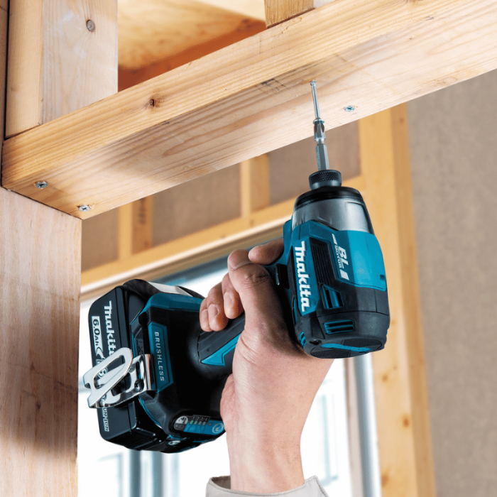 Atornillador de impacto 18V DTD173Z MAKITA