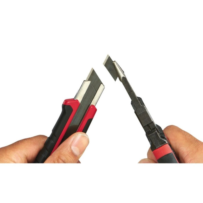 Cutter 18MM Con Rueda De Bloqueo 48221961 MILWAUKEE