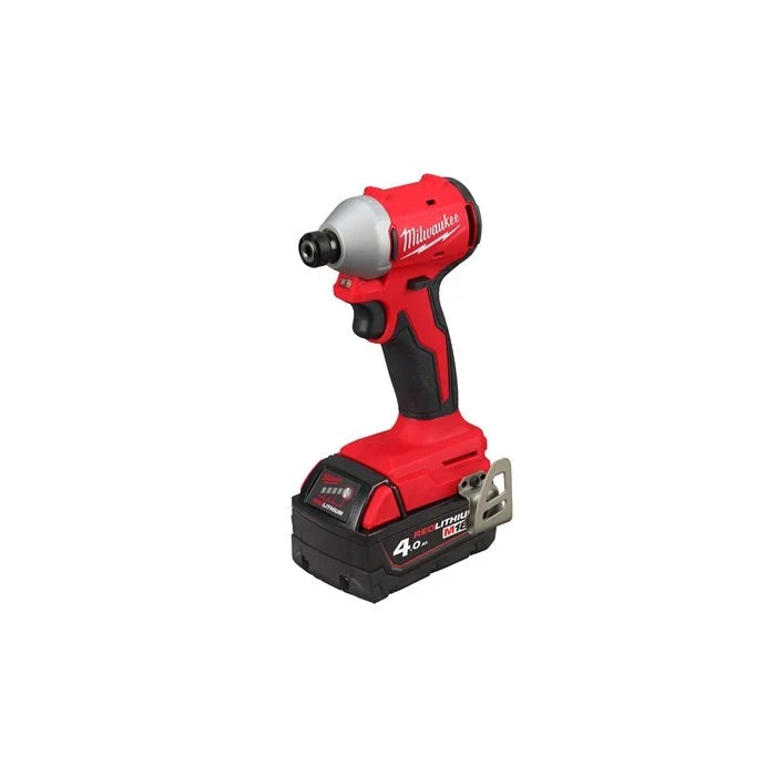 Atornillador de Impacto Compacto Sin Escobillas M18 1/4 HEX M18BLIDRC-402C 4933492840 MILWAUKEE