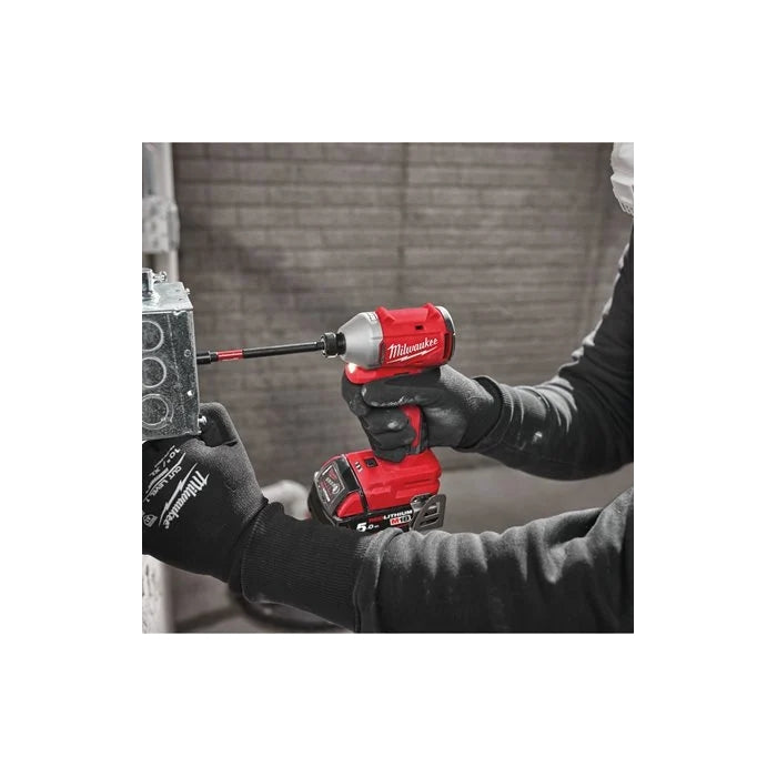 Atornillador de Impacto Sin Escobillas M18 1/4 HEX M18BLIDR-502X 4933492843 MILWAUKEE