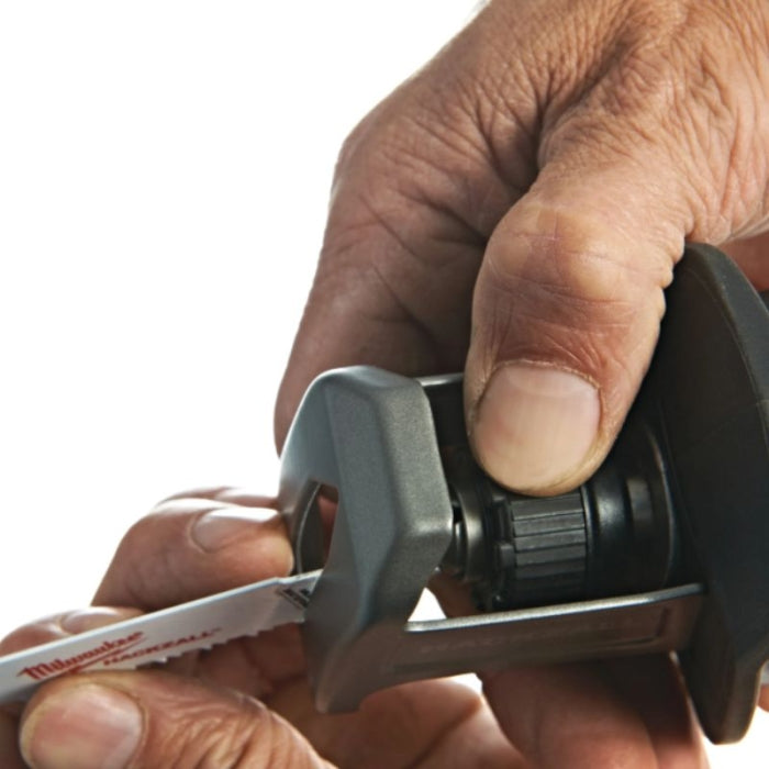 Sierra De Sable Subcompacta De Una Mano M12 FUEL HACKZALL M12CHZ-402C 4933446950 MILWAUKEE
