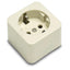 Base Superficie Cuadrada TT 16A-250V FAMATEL