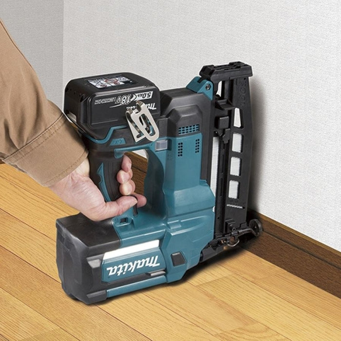 Clavadora 18V LXT DBN600Z MAKITA