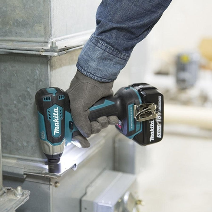 Llave de Impacto 18V LXT 210Nm 5.0Ah DTW181RTE MAKITA