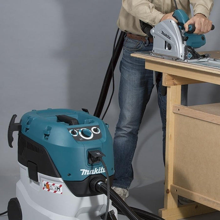 Aspirador 42L 1.200W Clase M VC4210M MAKITA