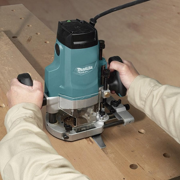 Fresadora 12mm 1.650W SAR M3602B MAKITA