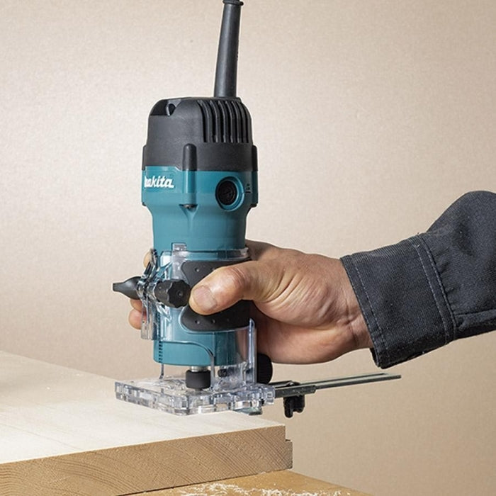 Fresadora Eléctrica 6mm 530W SAR de Base Recta 3711 MAKITA