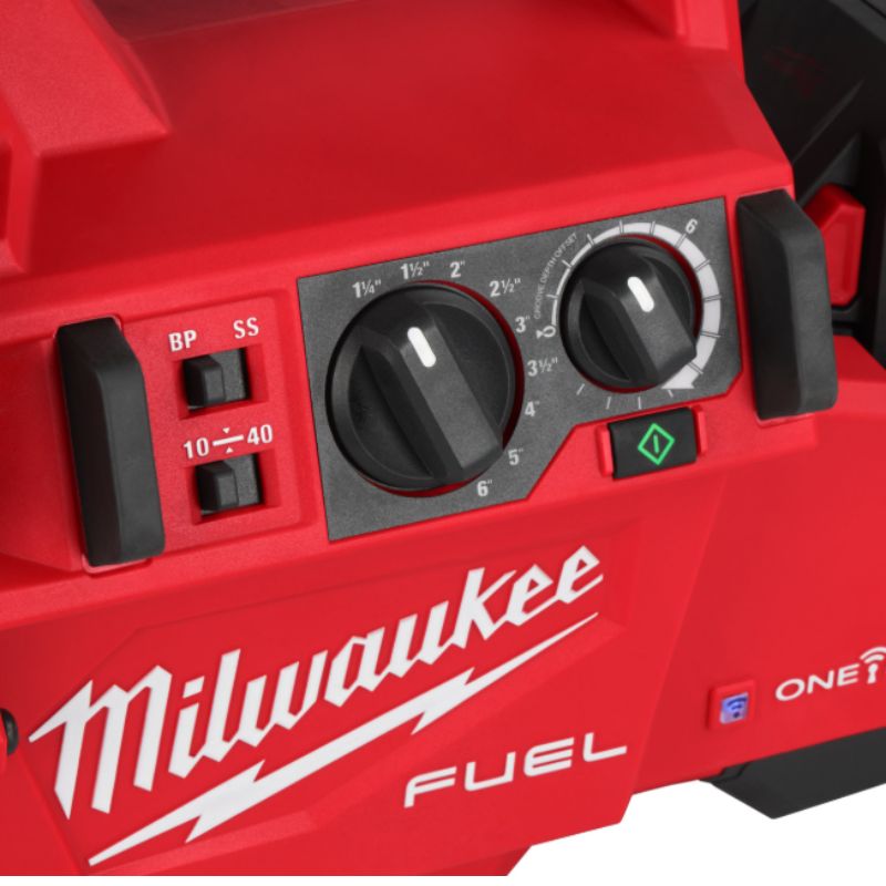 Ranuradora automática para tubos de 1 1/4" a 4" M18™ M18FRGRO114-802C MILWAUKEE