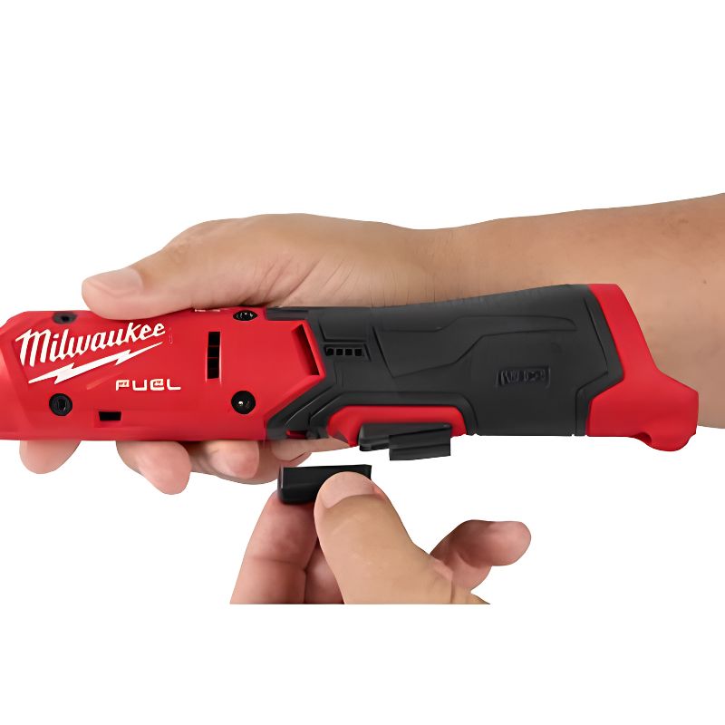 Llave de carraca Milwaukee M12 FUEL™ 3/8" M12 FIR38G2-0 12 V 95 Nm - Ref. 4933498936