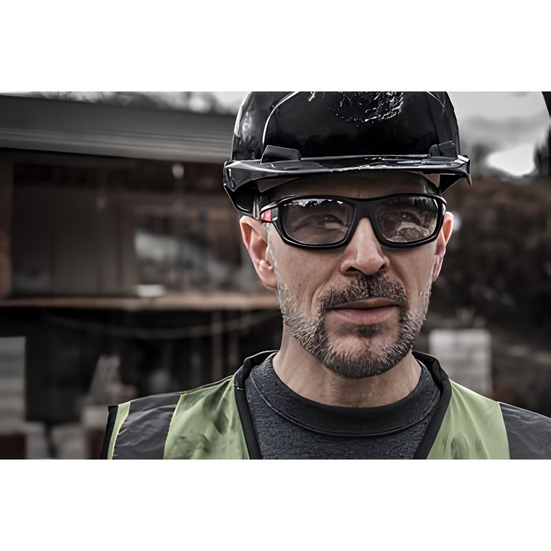 Gafas de Seguridad Milwaukee Performance Antivaho y Antirrayaduras EN 166