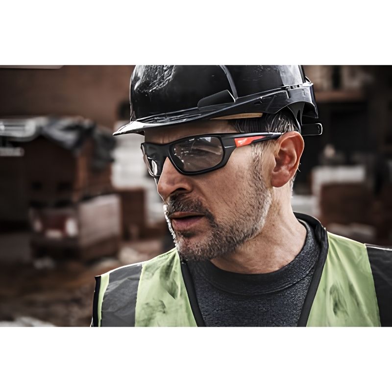 Gafas de Seguridad Milwaukee Performance Antivaho y Antirrayaduras EN 166