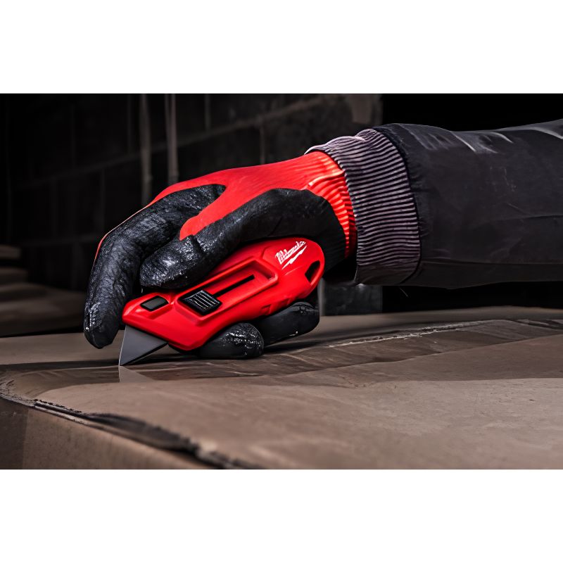 Cuchillo Retráctil Compacto Milwaukee con Pelacables y Almacenamiento de Hojas - Ref. 4932492379