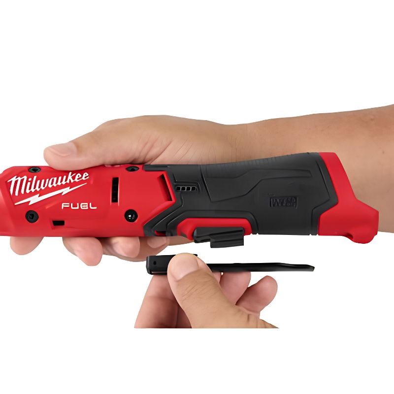Llave de carraca Milwaukee M12 FUEL™ 3/8" M12 FIR38G2-0 12 V 95 Nm - Ref. 4933498936