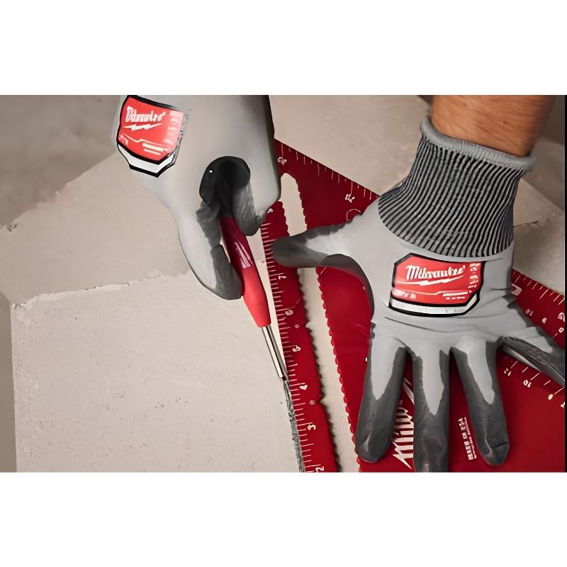 Portaminas para Construcción Milwaukee con 10 Minas de Grafito 2,8 mm - Ref. 4932501156